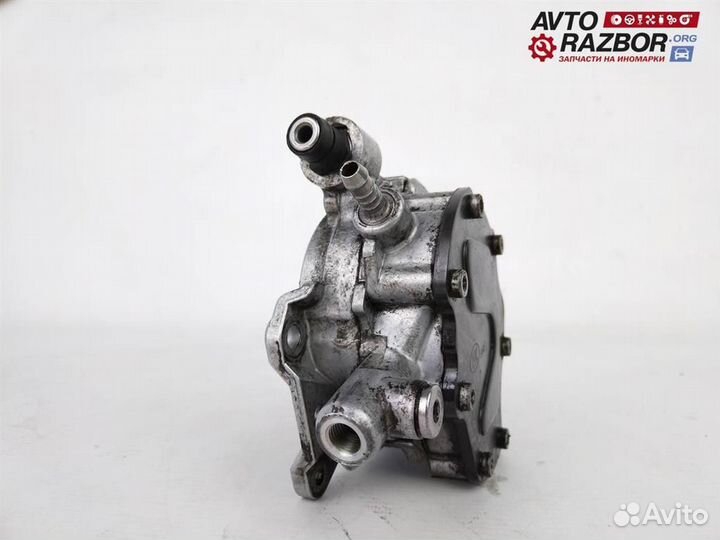 Насос вакуумный VW Touareg 2002-2010