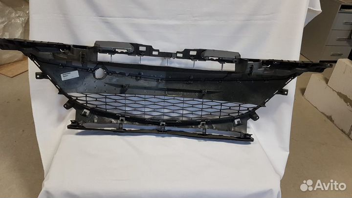 Решетка радиатора Mazda 3 с 2009-2011 г. в