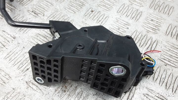 Педаль Toyota RAV4 3 (XA30) 2-й рест. 2013