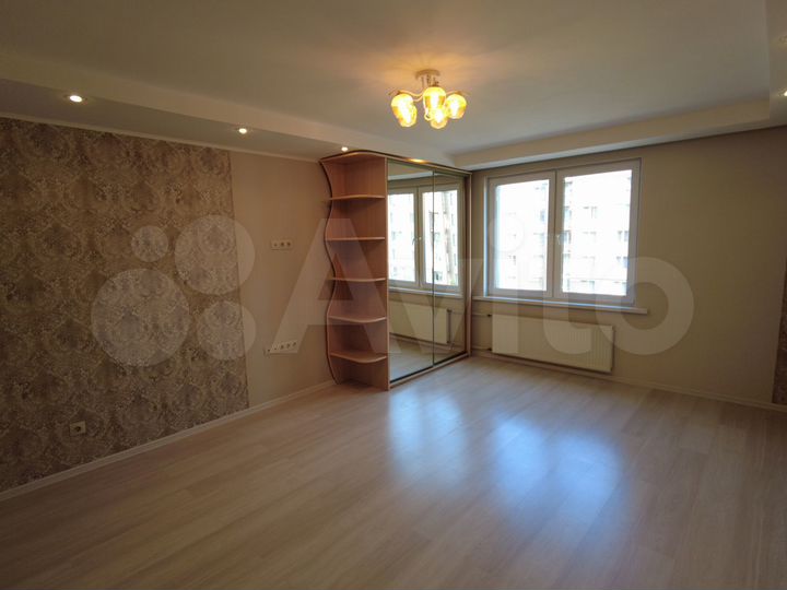 3-к. квартира, 80 м², 5/9 эт.