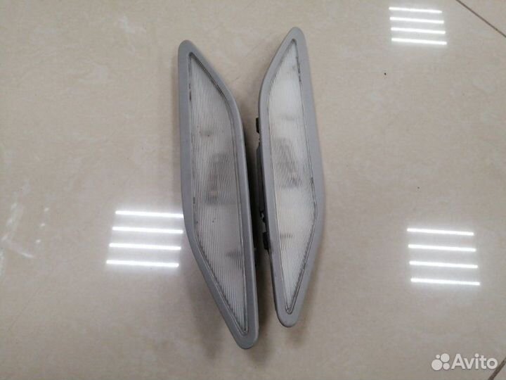 Плафон подсветки салона Bmw 523I E39 M52 2.5 1999