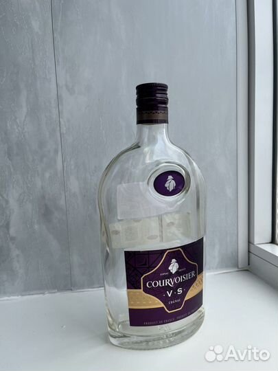 Бутылка courvoisier