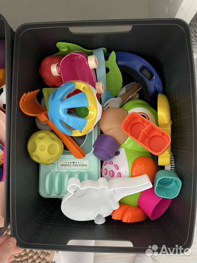 Продам детские игрушки и вещи