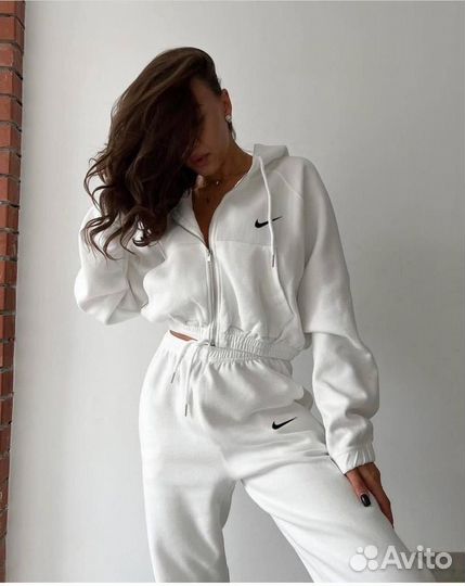 Спортивный костюм Nike