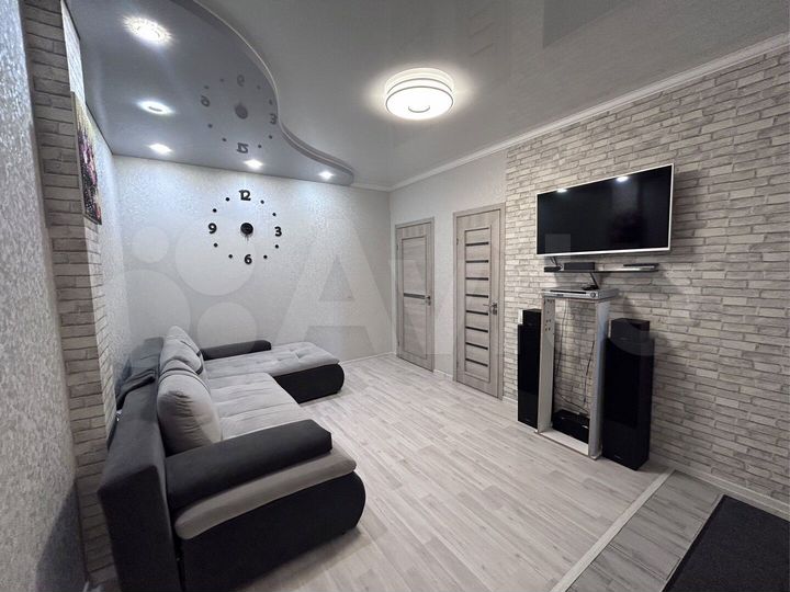 2-к. квартира, 83,6 м², 2/10 эт.