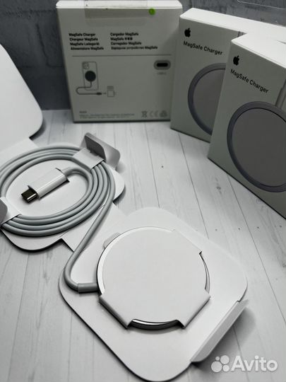 Зарядное устройство Apple MagSafe Charger