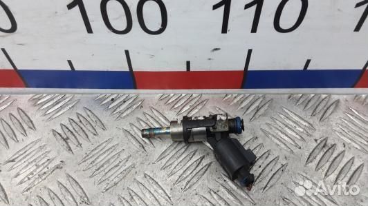 Форсунка бензиновая skoda octavia A5 (NML18B702)