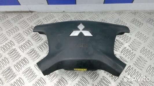 Подушка безопасности водителя mitsubishi pajero 4