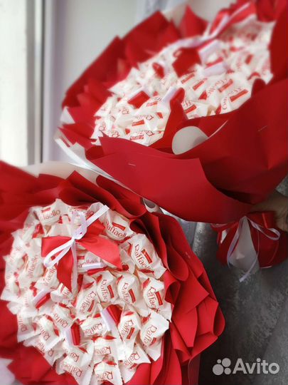 Букеты из Raffaello, маршмеллоу, чупа чупсов