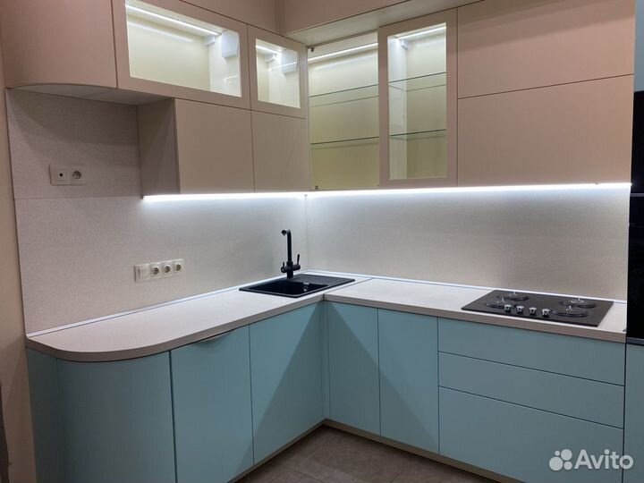 Кухни; Шкафы; Двери купе