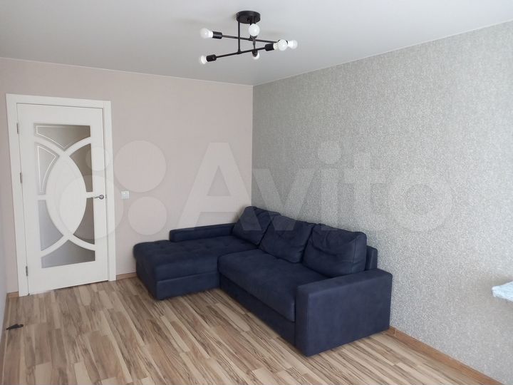 2-к. квартира, 65 м², 2/10 эт.