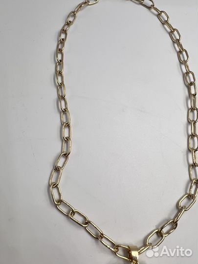 Золотая цепочка с кулоном