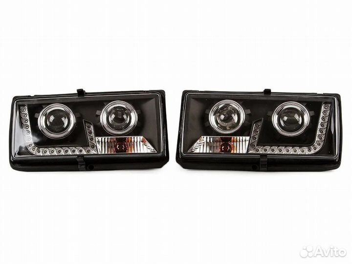Линзовые передние фары на Лада 2107