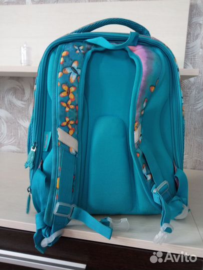 Рюкзак школьный для девочки 1 класс