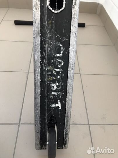 Трюковой самокат