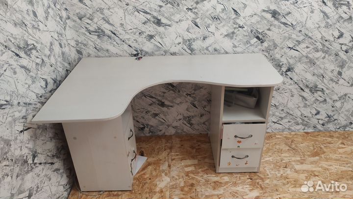 Детский письменный стол бу