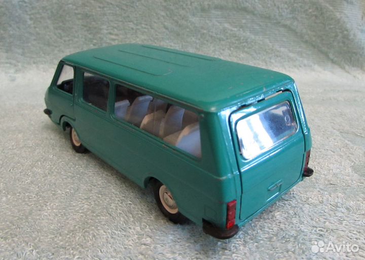 Раф 2203, Зелёный, СССР, 1:43