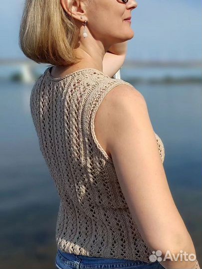 Летний вязаный топ