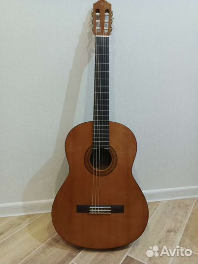 Гитара Ямаха