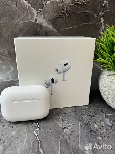 Наушники AirPods