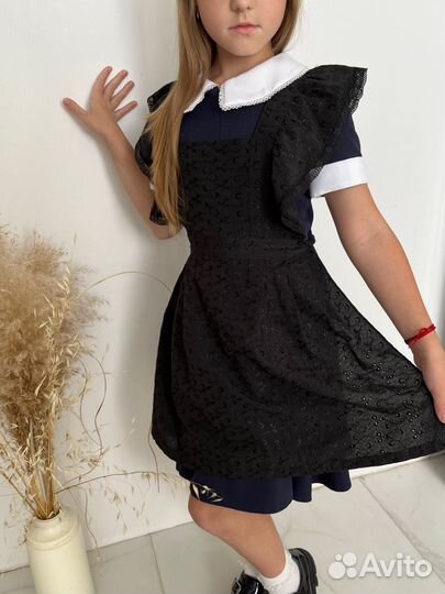 Школьные фартуки 134-140