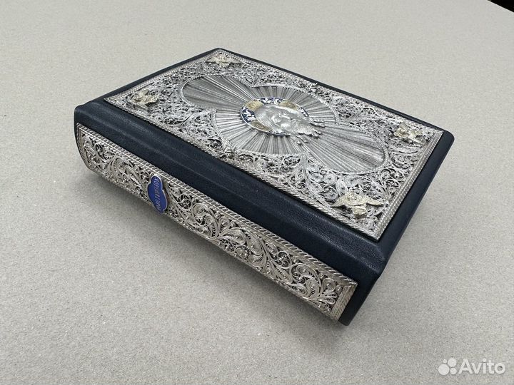 Молитвослов (подарочная кожаная книга)