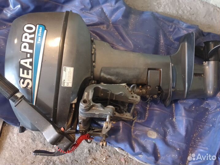 Лодка с двигателем