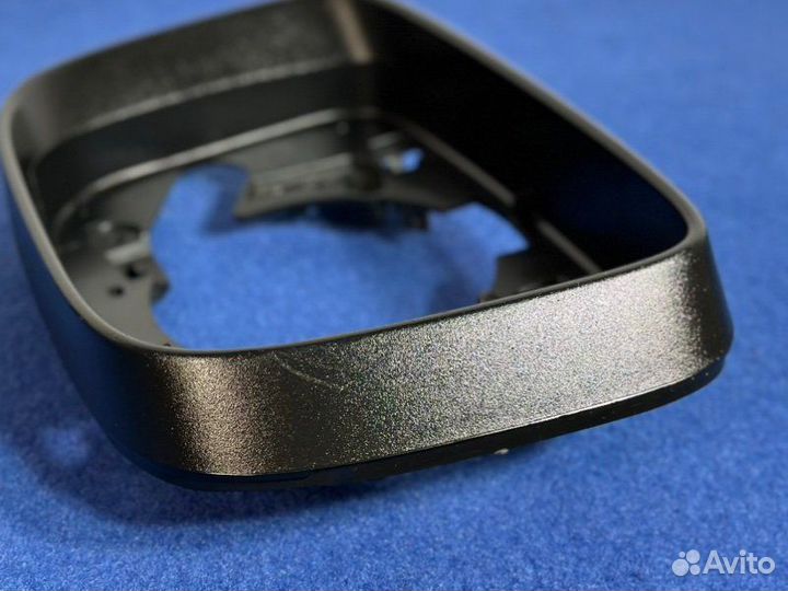 Рамка корпуса зеркала левая Volvo Xc60 2011