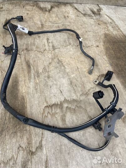 Проводка стартера и генератора VW Passat B7