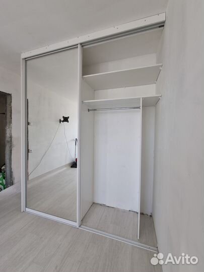 Шкаф навесной