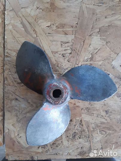 Винт лодочного мотора Ветерок