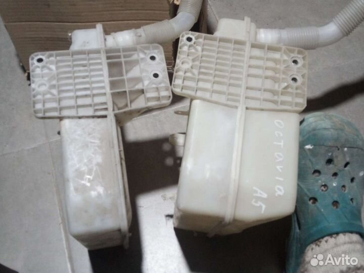 Бачок омывателя Skoda Octavia Vwagen polo Jetta