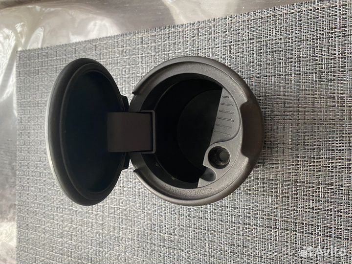 Пепельница в автo vag