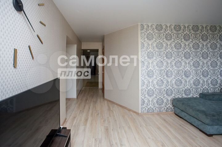 3-к. квартира, 98,5 м², 8/10 эт.