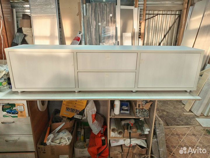 Тумба под телевизор