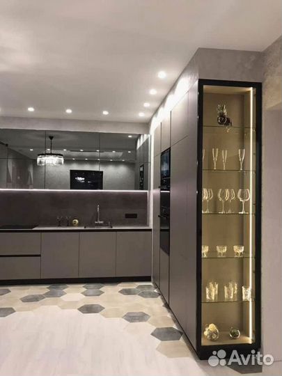 Встроенный кухонный гарнитур