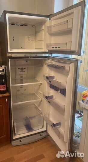 Холодильник Whirlpool ARC4020/1 IX