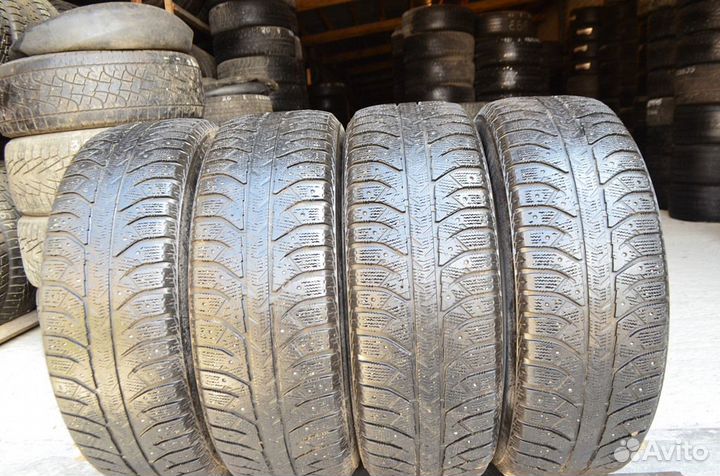 Bridgestone Ice Cruiser 7000 235/65 R17