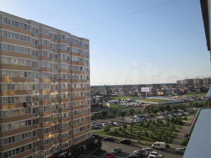 2-к. квартира, 60 м², 8/12 эт.