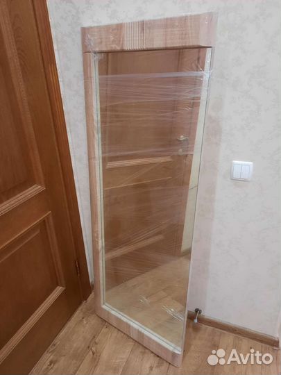 Зеркало новое 146х55см