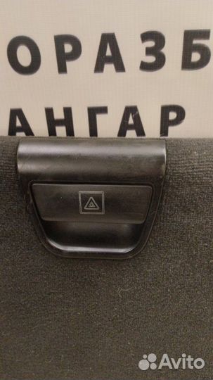 Обшивка багажника задняя левая Bmw X5 E53 SVA