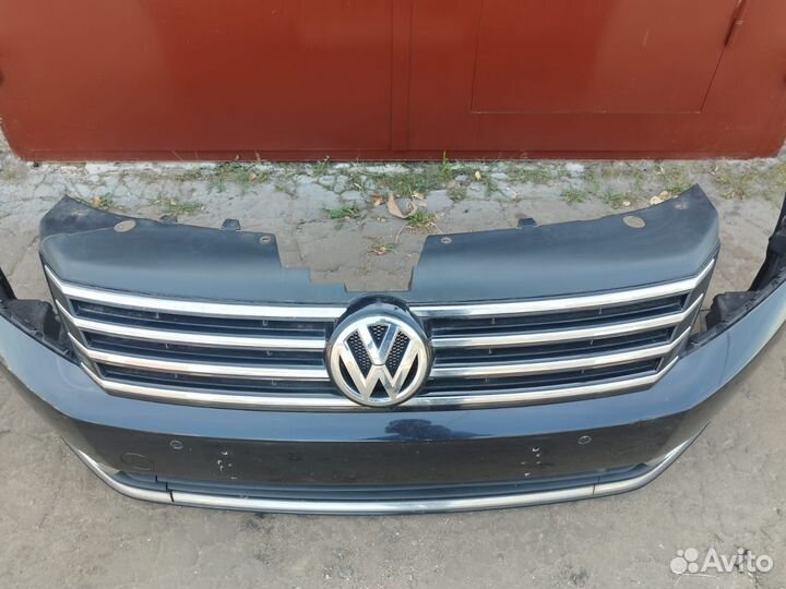 Бампер в сборе VW Passat B7 3AA807217J