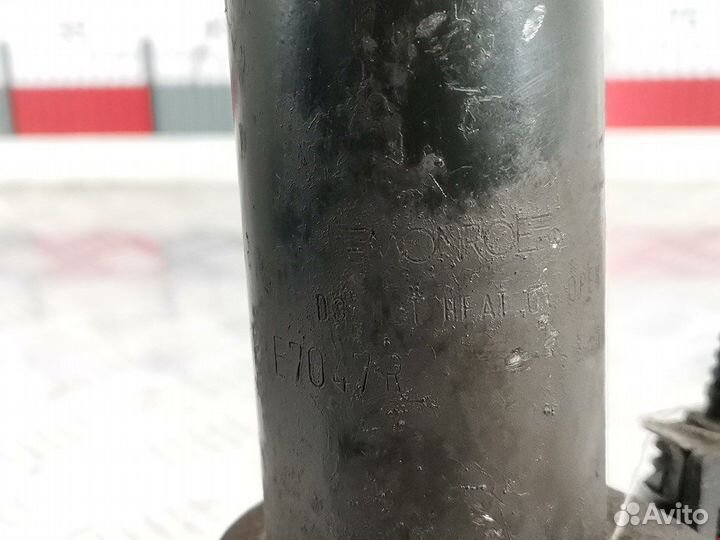 Стойка для Opel Zafira B