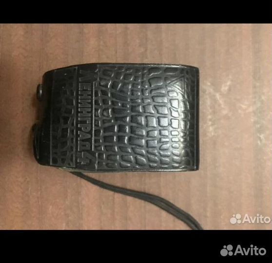 Штатив для фотокамеры нов, фотоэкспонометр б/у