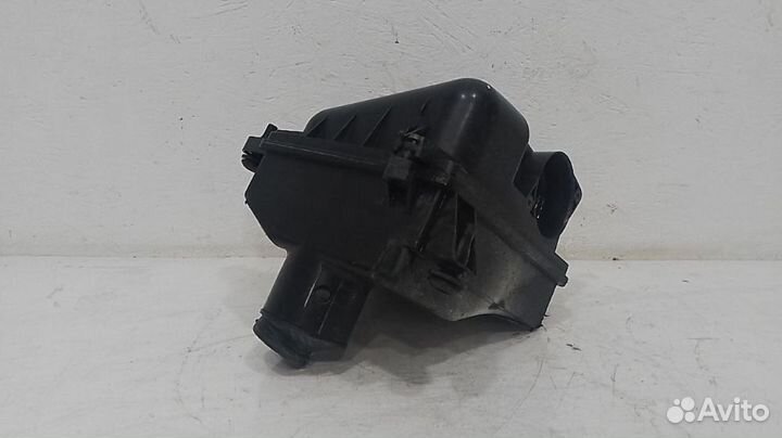 Корпус воздушного фильтра Лада Приора 1