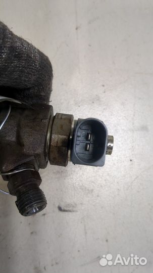 Форсунка топливная Volkswagen Passat CC