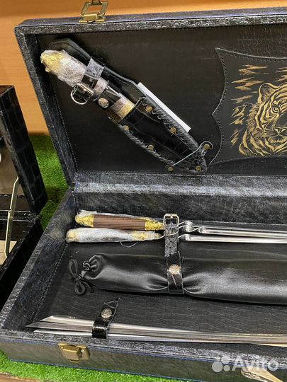 Набор для шашлыка в подарочном кейсе