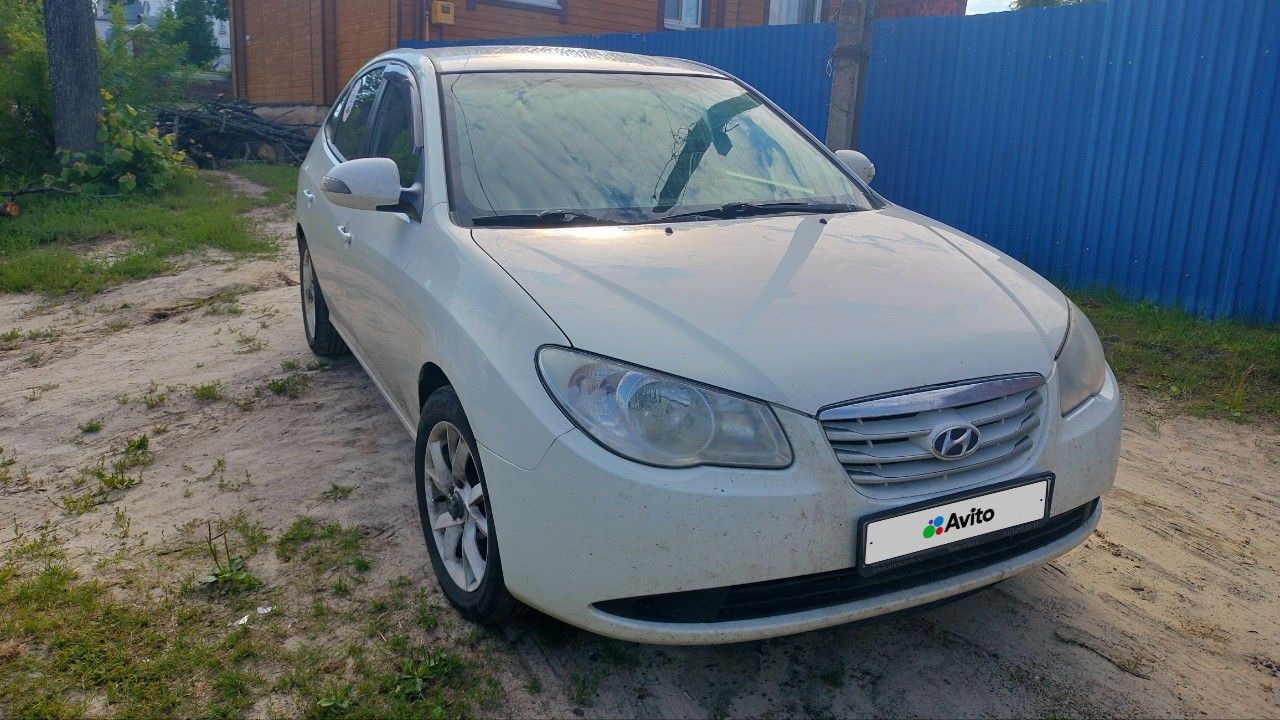Hyundai Elantra: фото владельца