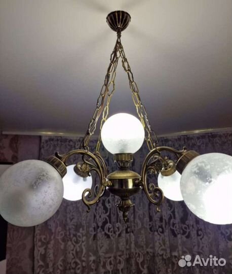 Люстра потолочная Югославии морозный шар