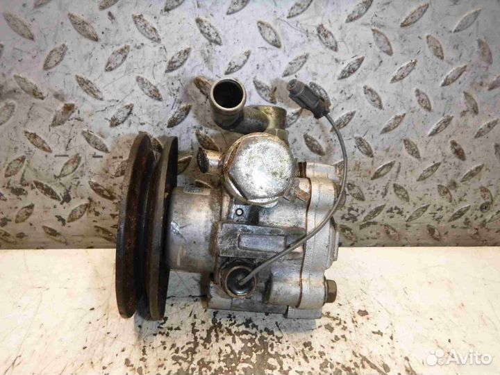 Насос гидроусилителя Isuzu Rodeo 1989-1997